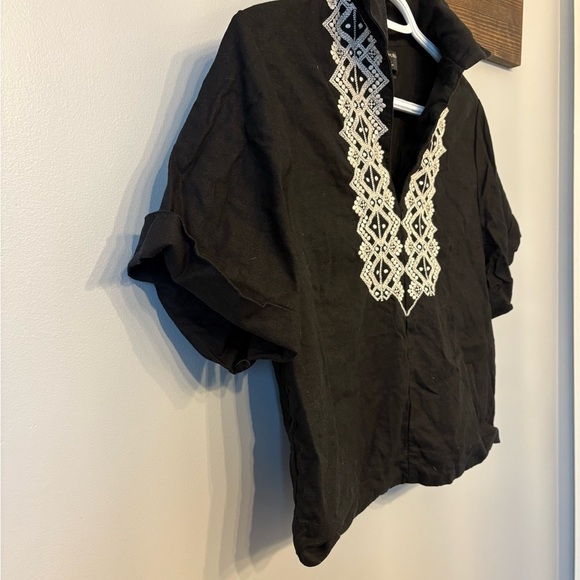 Banana Republic Black Linen Embroidered short sleeved top size XS - Picture 4 of 7